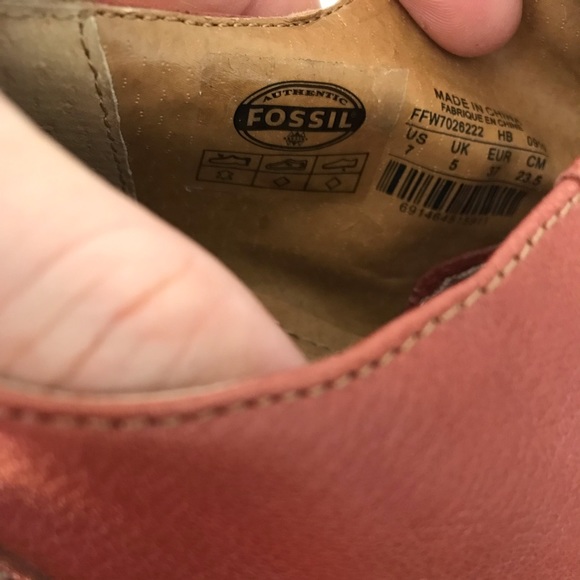 Fossil Leather Mary Jane Heel (7) - Picture 3 of 7